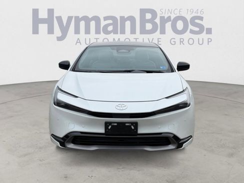 Used 2024 Toyota Prius Limited AWD/4WD image 8