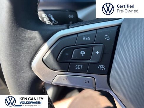 Used 2024 Volkswagen Taos SE AWD/4WD image 21