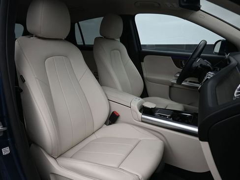 Used 2023 Mercedes-Benz GLA 250 4MATIC image 25