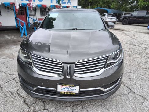 Used 2017 Lincoln MKX Select w/ Select Plus Package FWD image 8