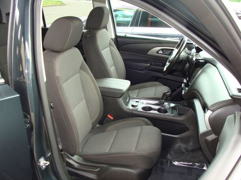 Used 2020 Chevrolet Traverse LT AWD/4WD image 11