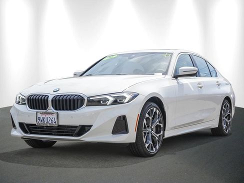 Used 2026 BMW 330i Sedan w/ Convenience Package RWD image 3