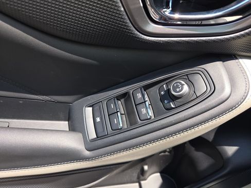 Certified 2023 Subaru Forester Limited AWD/4WD image 18