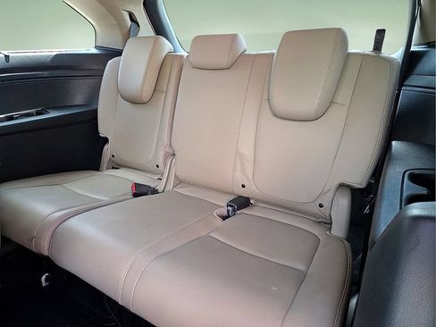 Used 2023 Honda Odyssey Touring image 13