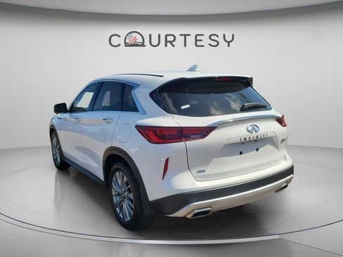 Certified 2025 INFINITI QX50 Pure image 2