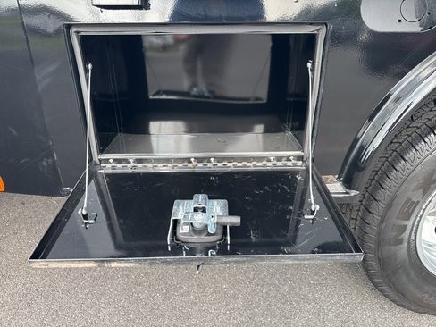 New 2026 RAM 3500 Tradesman w/ Chrome Appearance Group image 15