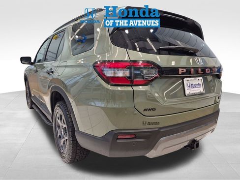 New 2026 Honda Pilot TrailSport image 5