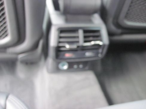 Used 2025 Audi Q3 2.0T Premium AWD/4WD image 9