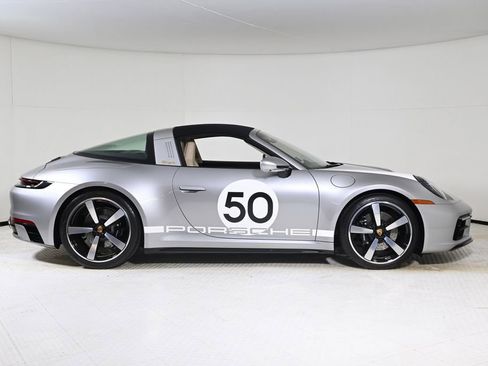 Certified 2021 Porsche 911 Targa 4S image 8