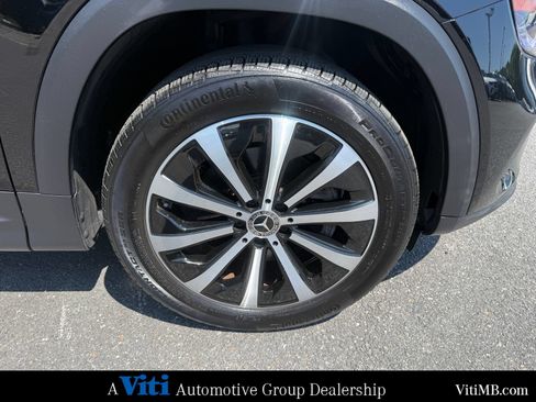 Certified 2022 Mercedes-Benz GLB 250 4MATIC image 15
