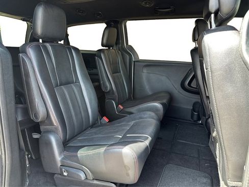 Used 2015 Dodge Grand Caravan R/T FWD image 47