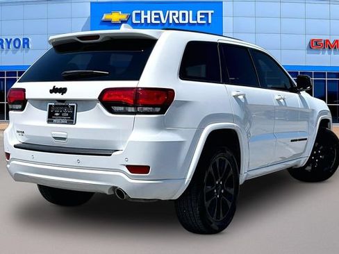 Used 2019 Jeep Grand Cherokee Altitude RWD image 5
