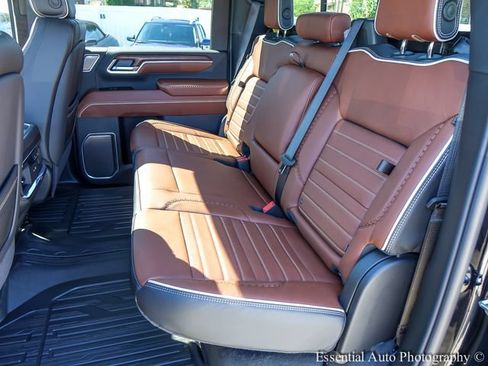 New 2026 GMC Sierra 3500 Denali Ultimate AWD/4WD image 9