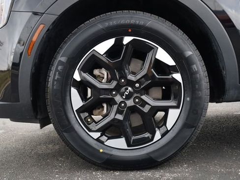 Certified 2024 Kia Sorento S image 9