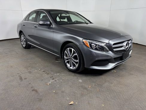 Used 2018 Mercedes-Benz C 300 4MATIC Sedan image 9