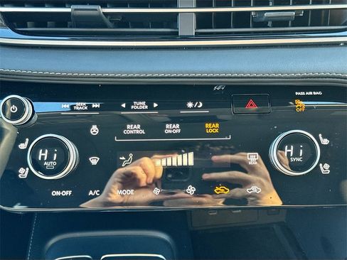 Used 2026 INFINITI QX60 Luxe w/ Cargo Package image 17