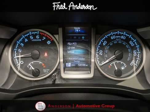 Certified 2021 Toyota Tacoma SR5 AWD/4WD image 16