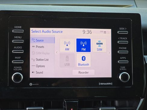Used 2022 Toyota Camry LE FWD image 22