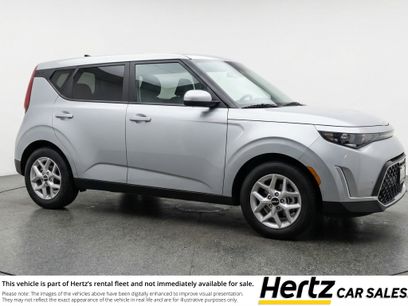Used 2025 Kia Soul LX w/ LX Technology Package