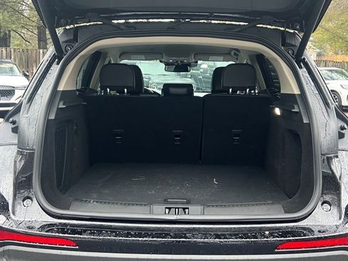 Used 2025 Lincoln Corsair AWD image 12