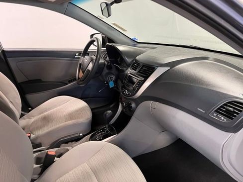 Used 2016 Hyundai Accent SE FWD image 11