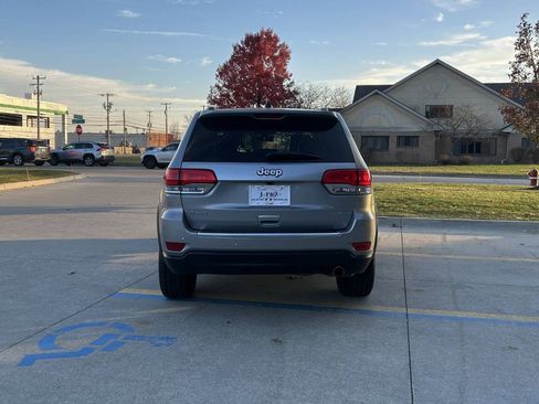 Used 2019 Jeep Grand Cherokee Limited image 7