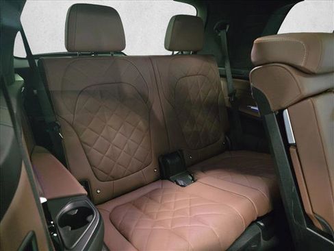 Used 2026 BMW X7 xDrive40i image 12