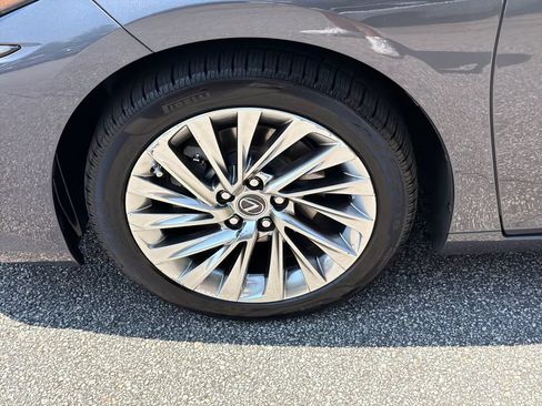 Used 2022 Lexus ES 350 Ultra Luxury FWD image 11