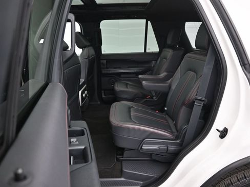 Used 2023 Ford Expedition Limited AWD/4WD image 12