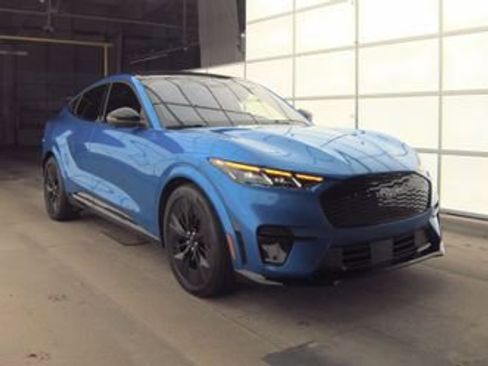 Used 2025 Ford Mustang Mach-E GT image 4