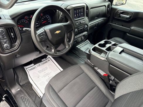 Used 2023 Chevrolet Silverado 1500 Custom w/ LPO, Dark Essentials Package AWD/4WD image 17