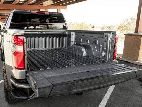 Used 2021 Chevrolet Silverado 1500 Custom w/ LPO, Blackout Package AWD/4WD image 31