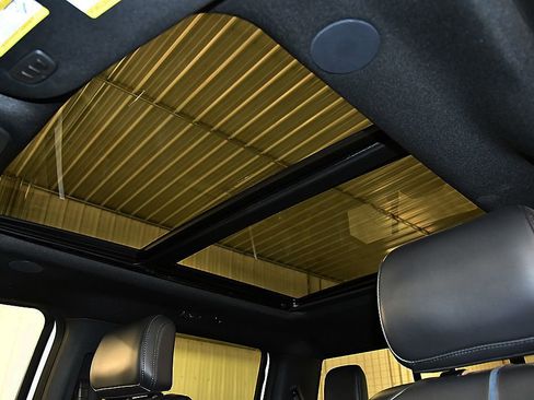 Used 2025 Ford F250 Platinum w/ FX4 Off-Road Package image 30