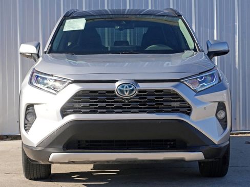 Used 2019 Toyota RAV4 Limited image 47