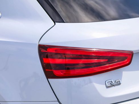 Used 2015 Audi Q3 2.0T Prestige w/ Prestige Package AWD/4WD image 9