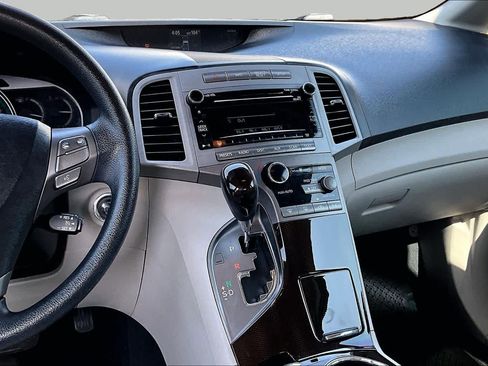 Used 2011 Toyota Venza w/ Convenience Pkg FWD image 5