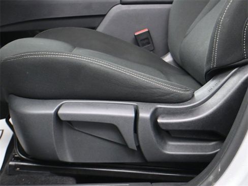 Used 2024 Nissan Rogue S image 11