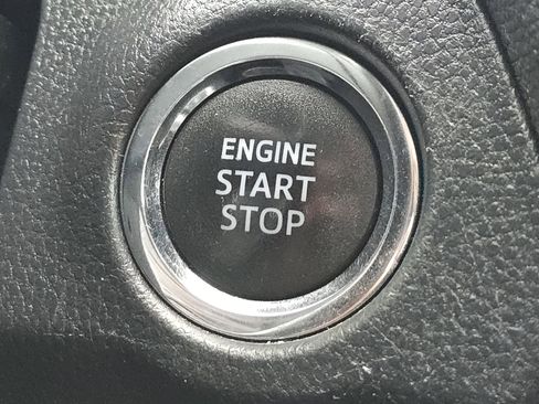 Used 2021 Toyota RAV4 XLE image 25