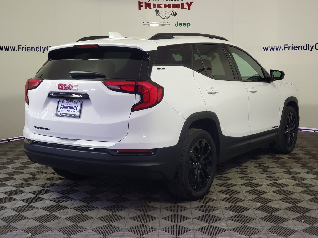Used 2020 GMC Terrain SLE w/ Driver Convenience Package FWD image 3