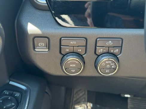 Certified 2024 Chevrolet Silverado 1500 RST w/ Protection Package AWD/4WD image 25