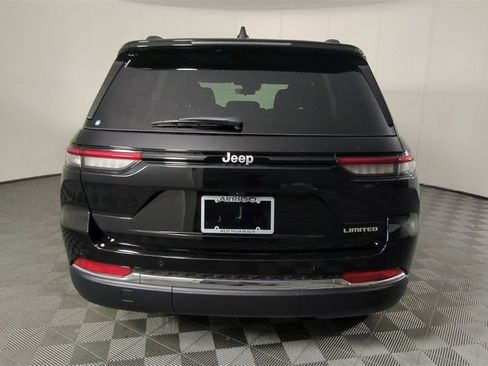 New 2025 Jeep Grand Cherokee Limited image 6