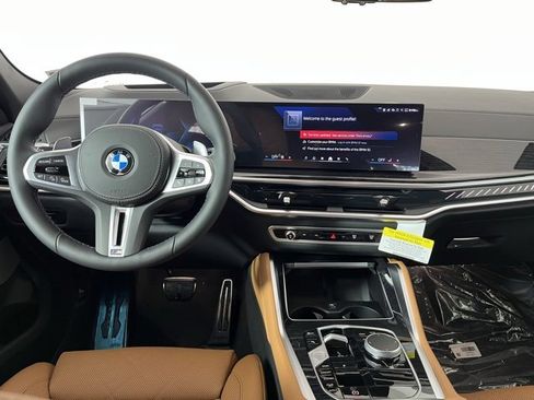 New 2026 BMW X6 M60i w/ Climate Comfort Package image 13