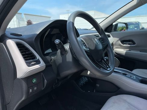 Certified 2017 Honda HR-V EX image 30