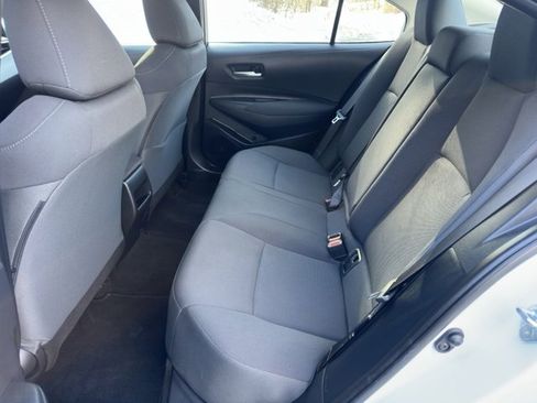 Used 2021 Toyota Corolla LE w/ Carpet Mat Package (TMS) image 18