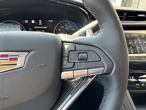 New 2025 Cadillac XT6 Sport w/ Technology Package image 23