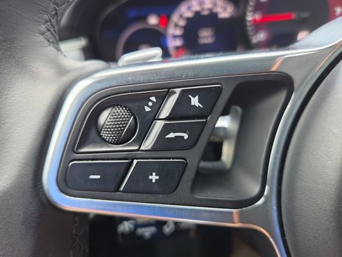 Used 2018 Porsche Panamera 4S AWD/4WD image 32