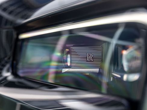 Certified 2025 Rolls-Royce Cullinan Black Badge w/ Leather Finishing Pack AWD/4WD image 54