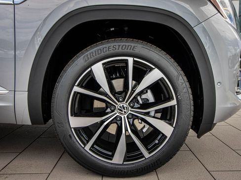 New 2026 Volkswagen Atlas SEL Premium R-Line AWD/4WD image 5