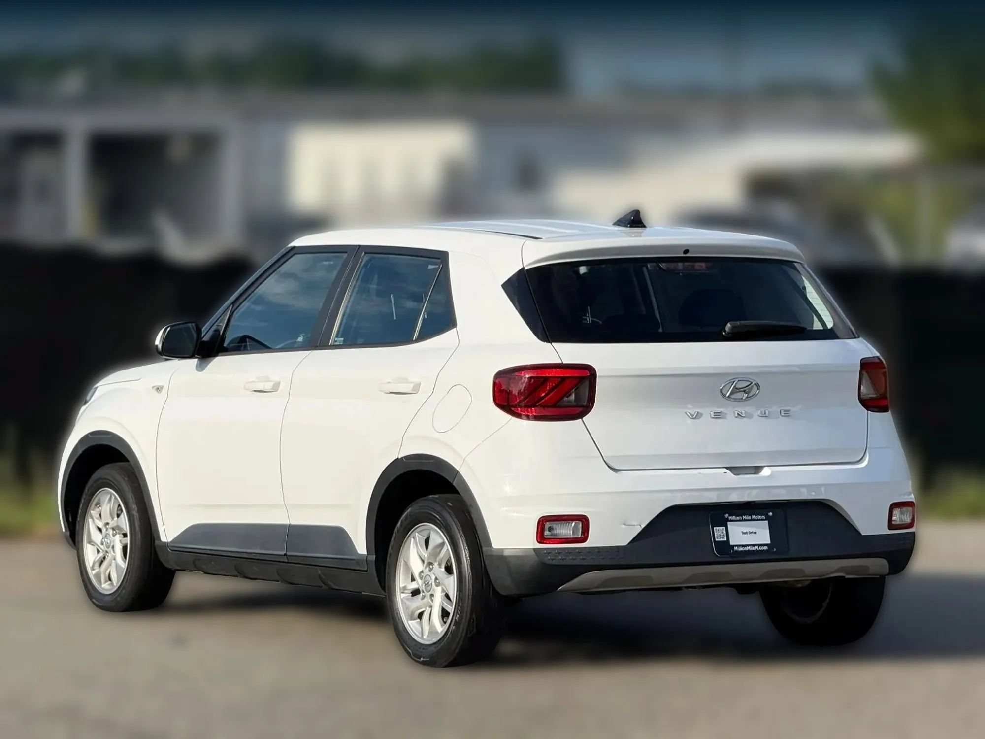 Used 2021 Hyundai Venue SE FWD image 10