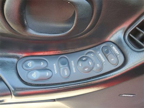 Used 2002 Chevrolet Corvette Coupe w/ Preferred Equipment Group2 image 8